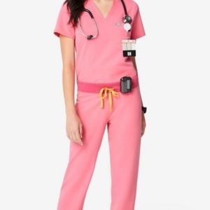Figs Neon Pink scrub set S/Tall